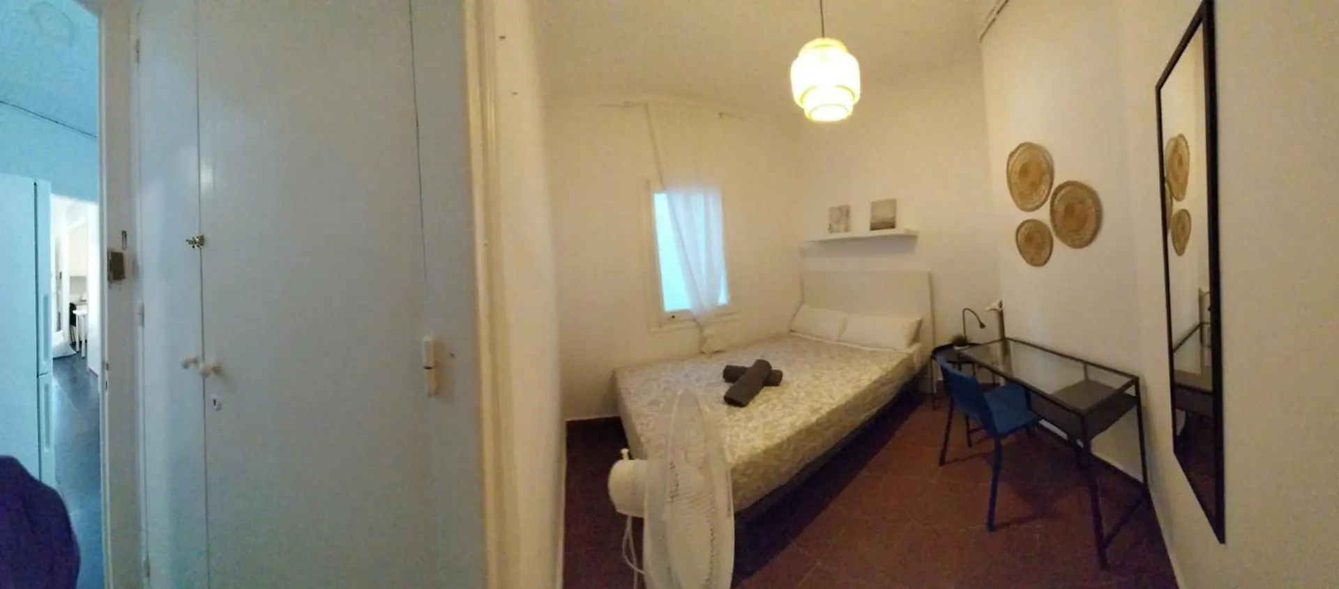 Eixample Bruc Private Rooms Barcelona Hostel
