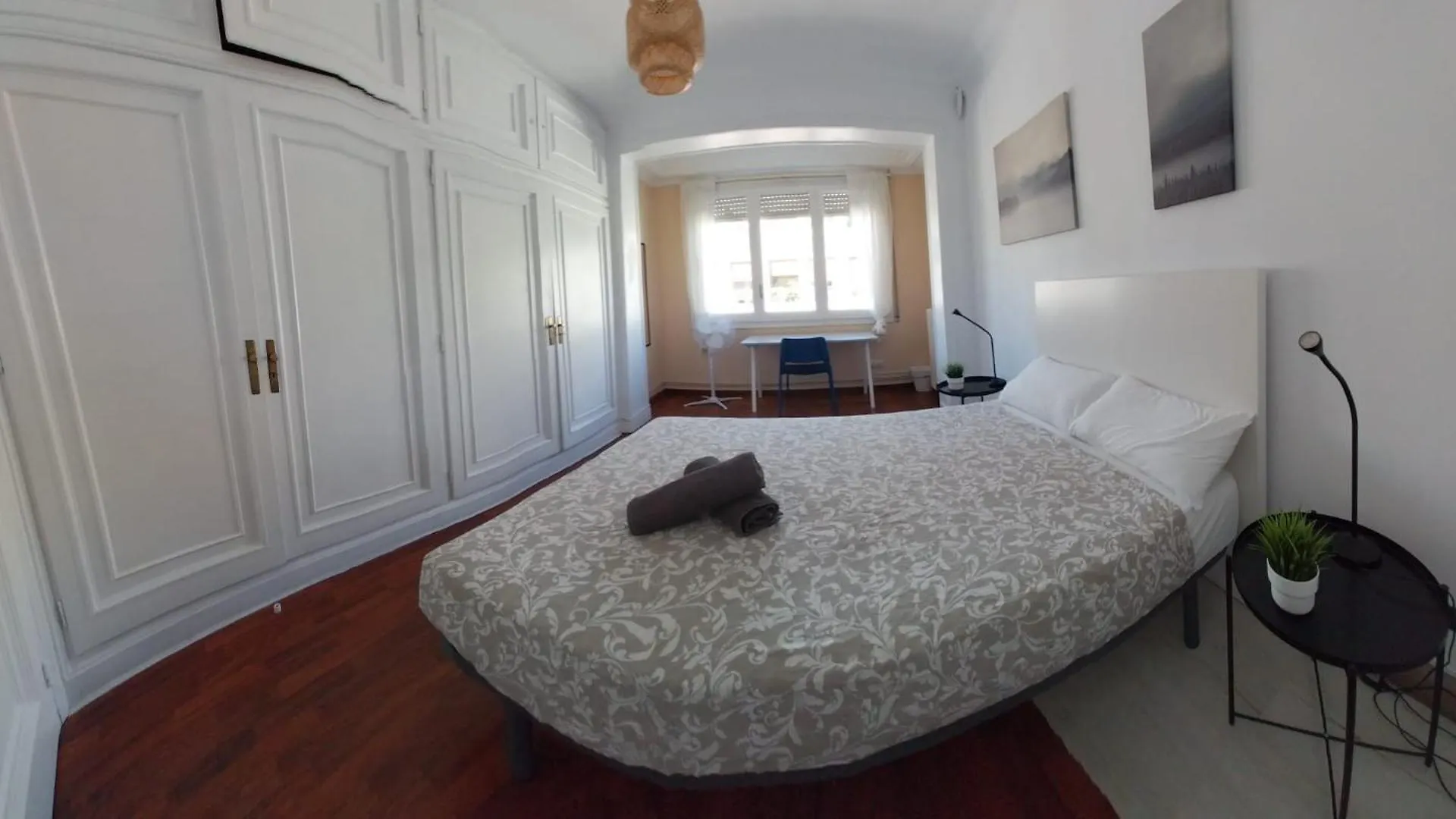 Eixample Bruc Private Rooms Barcelona