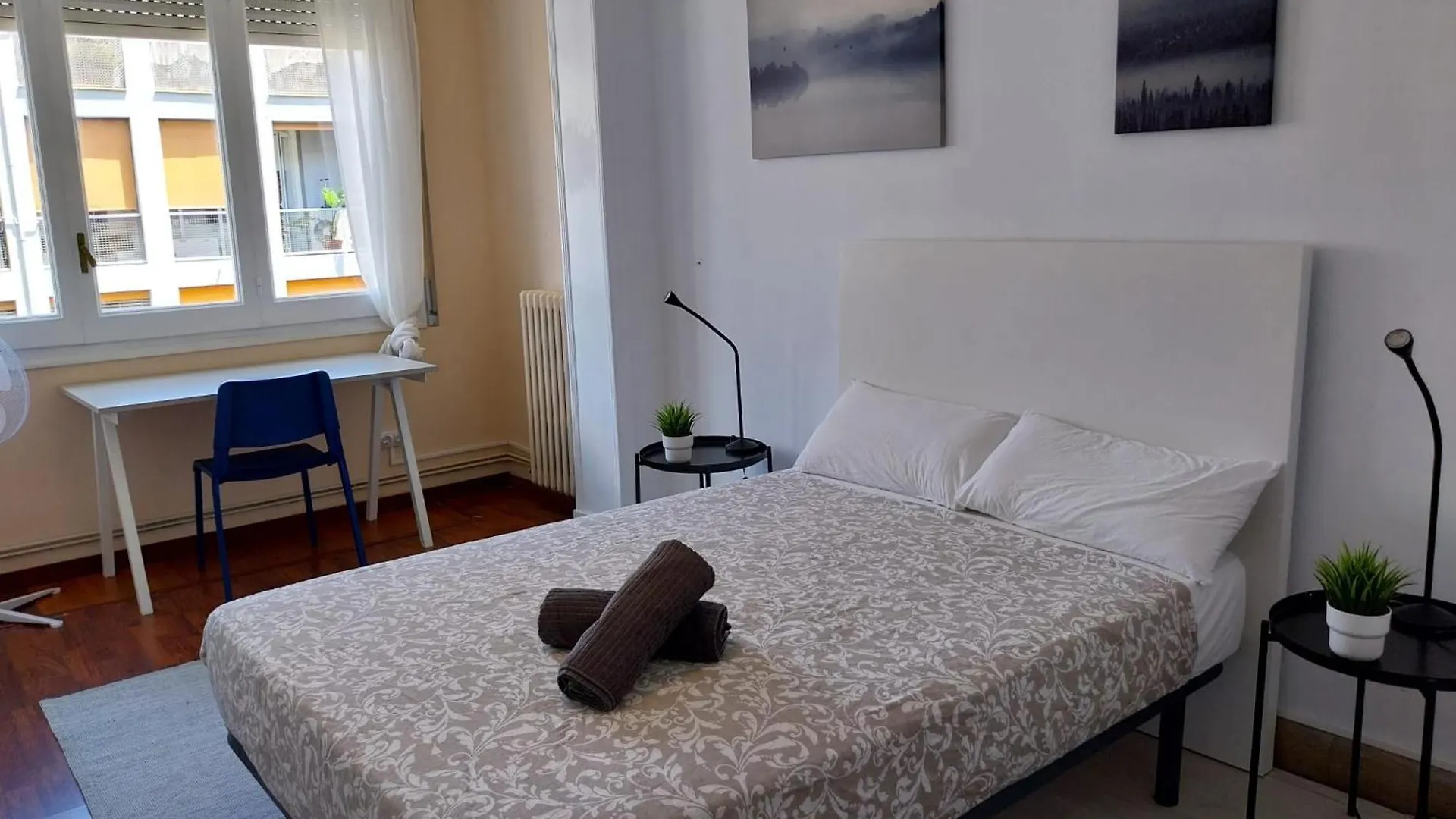 Eixample Bruc Private Rooms Barcelona