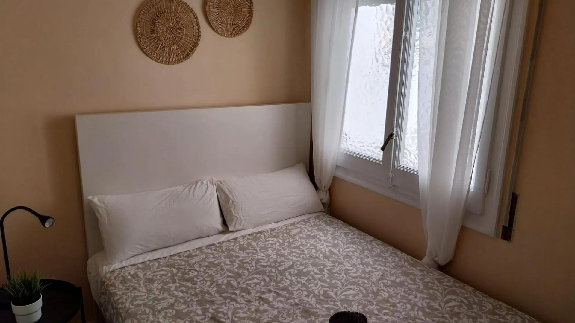 Eixample Bruc Private Rooms Barcelona 0*,  Spanien