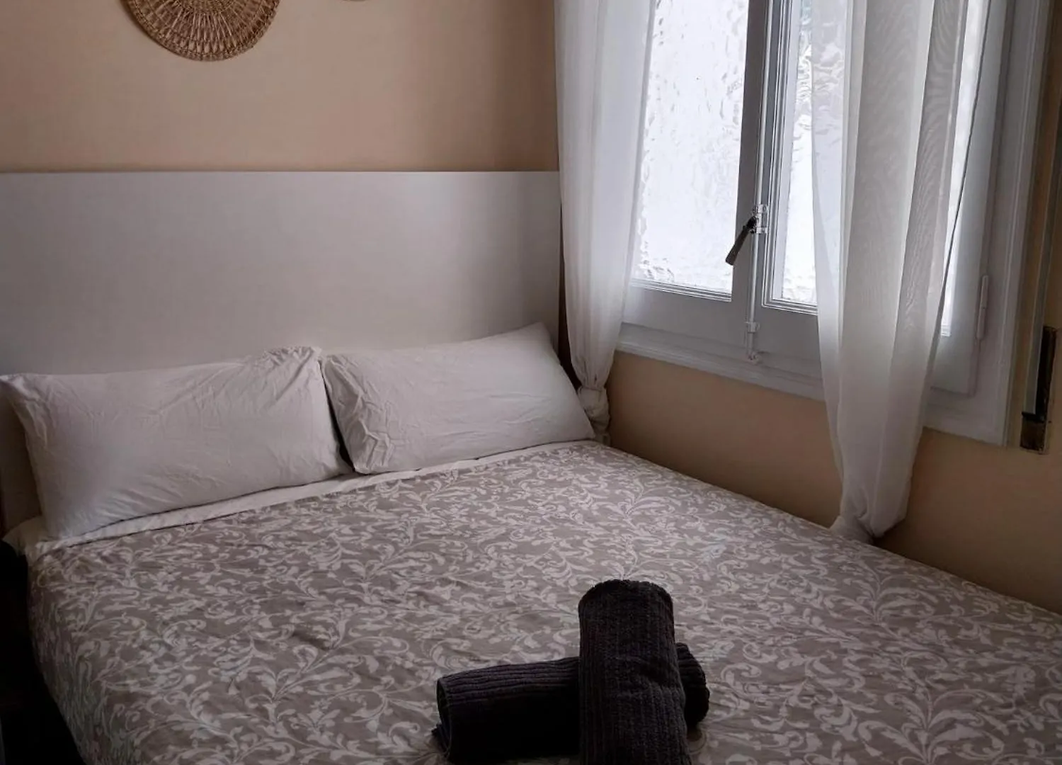 Eixample Bruc Private Rooms Barcelona